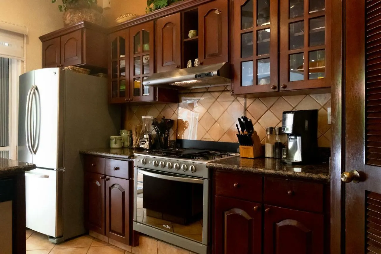 Casa Cascada - 3 Bdrm House For 6, Close To The Beach Playa del Carmen Casa vacanze