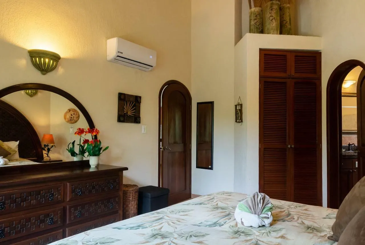 Casa Cascada - 3 Bdrm House For 6, Close To The Beach Playa del Carmen Сasa de vacaciones